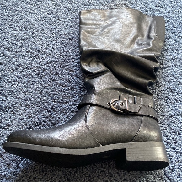 White Mountain Wide Calf, Wide Width Black/Smooth Leather Boots - Picture 4 of 10